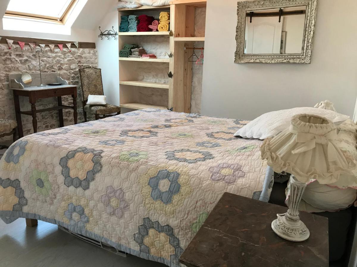 Le Jardin Des Fees Bed & Breakfast Savigny-le-Vieux Dış mekan fotoğraf