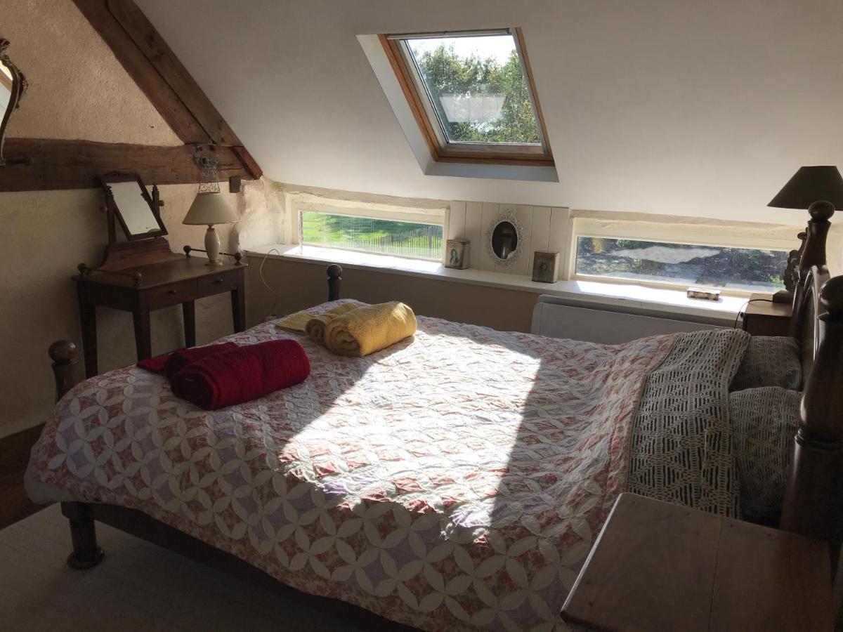 Le Jardin Des Fees Bed & Breakfast Savigny-le-Vieux Dış mekan fotoğraf
