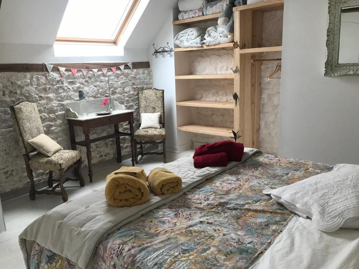 Le Jardin Des Fees Bed & Breakfast Savigny-le-Vieux Dış mekan fotoğraf